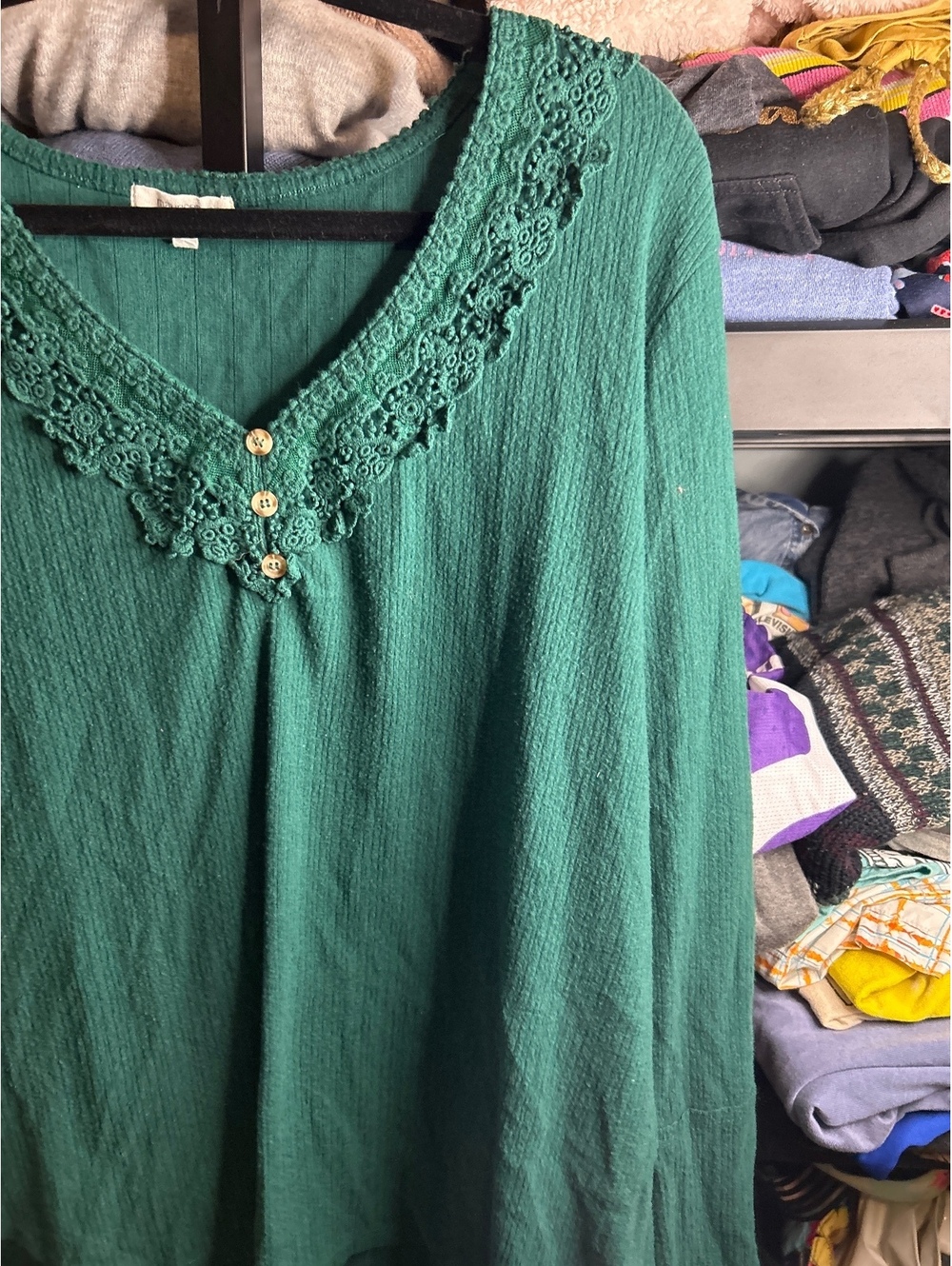 Maurices Women's Green Long Sleeve V-Neck Sweater with Lace Detail Size XL